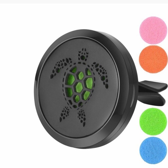 Essential Oil Diffuser for Car Vent - Picture 1 of 3